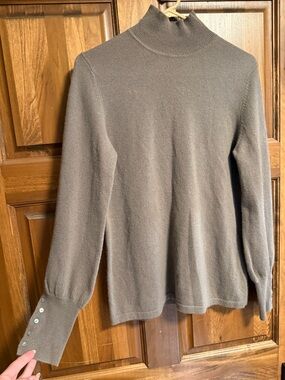 Women’s Brown Turtleneck Sweater - Classic Cozy Knit